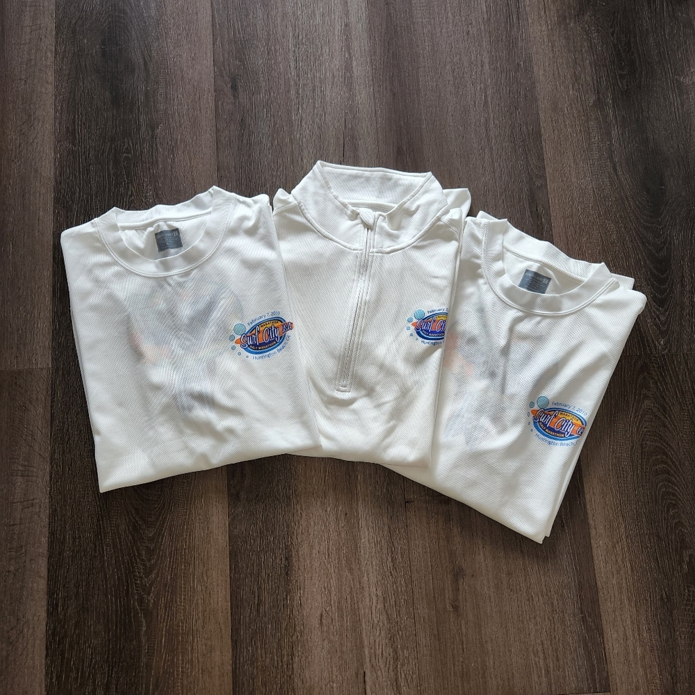 Bundle of men's long sleeve sports T-shirt